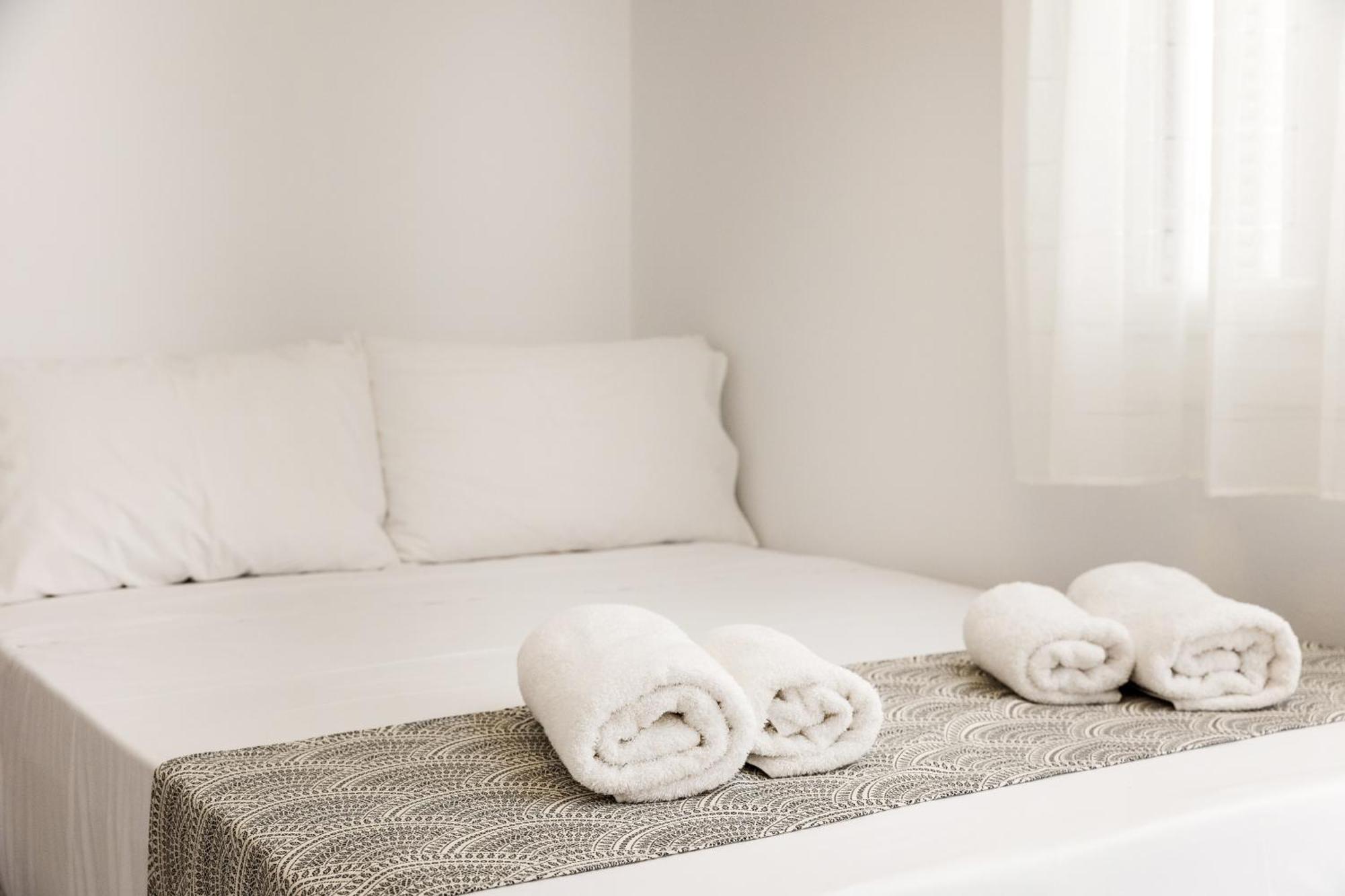 Naxos Downtown Apartments & Suites Naxos City Room photo